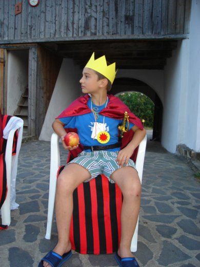 A Napsugár-tábor első királya a legmesszebbről érkezett kisfiú.