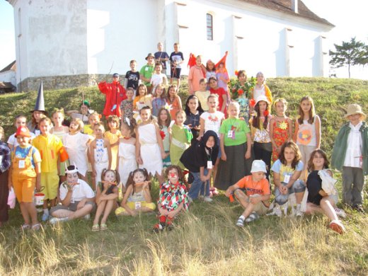 Bolyai János méltó utódai vagyunk: a semmiből teremtettünk, ha nem is egy új világot, de rengeteg ötletes jelmezt.