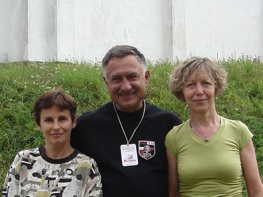 A táborvezetők: Emese néni, Kati néni és Karcsi bácsi.